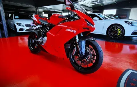 Ducati 848 2