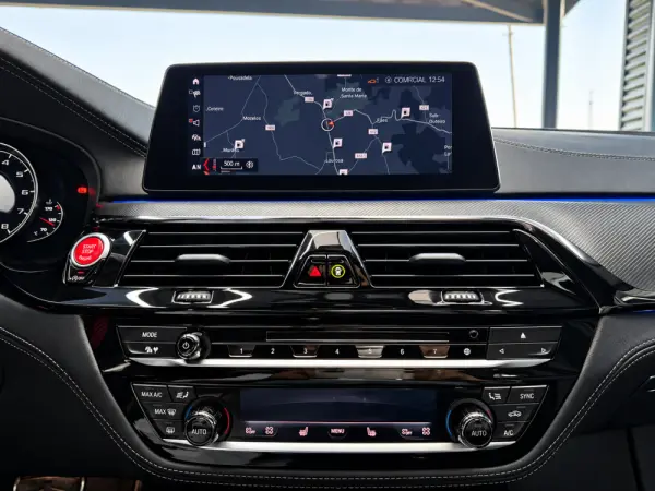 BMW M5 Standard 12