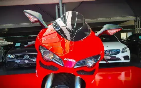 Ducati 848 4