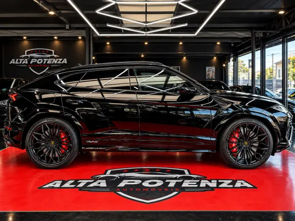 Lamborghini Urus 4.0 V8 SE 4
