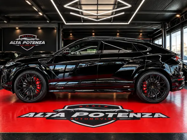 Lamborghini Urus 4.0 V8 SE 6