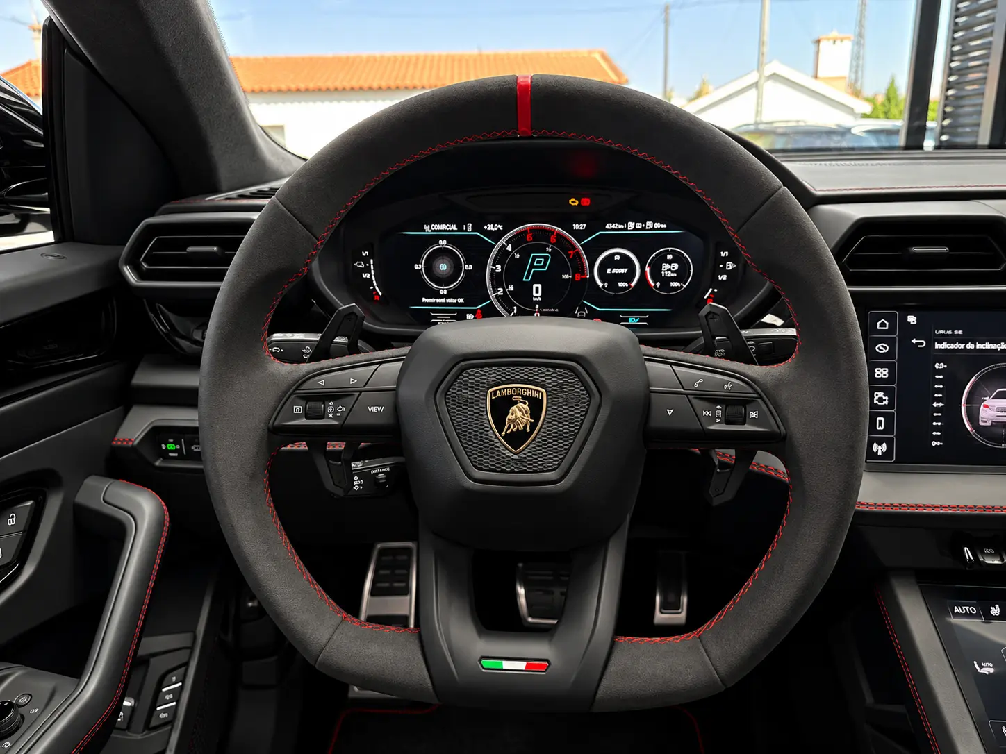 Lamborghini Urus 4.0 V8 SE 13