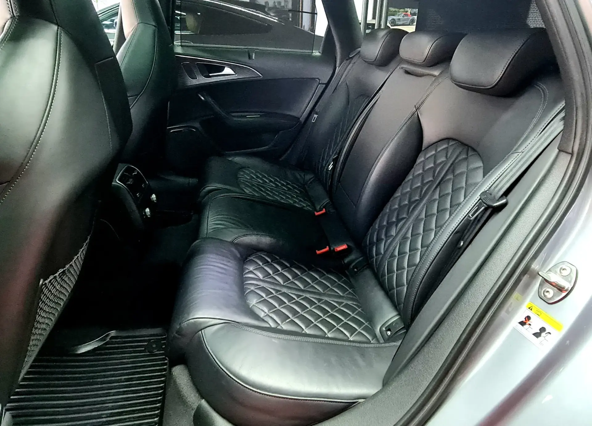 Audi A6 Avant 3.0 TDi V6 quattro B.Line Spo. S tronic C.Diesel 17