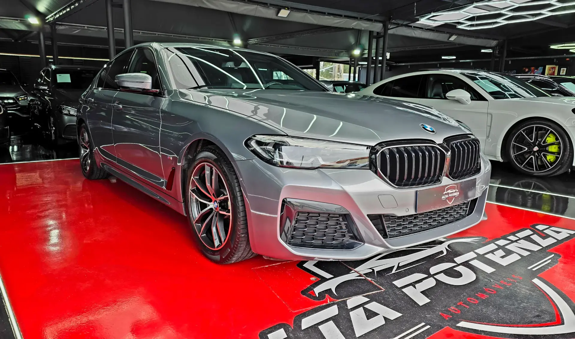 BMW 520 d Pack M Auto 2