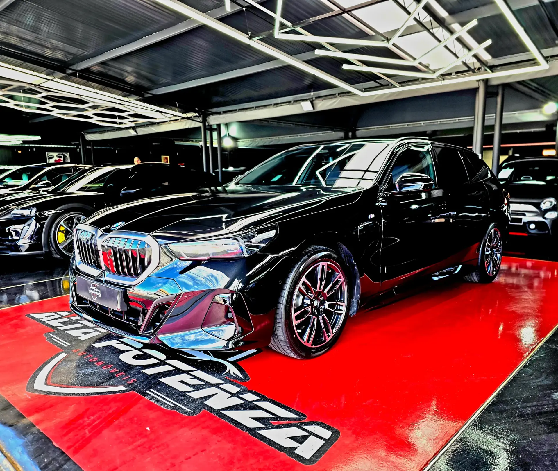 BMW 530 e Pack Desportivo M 2