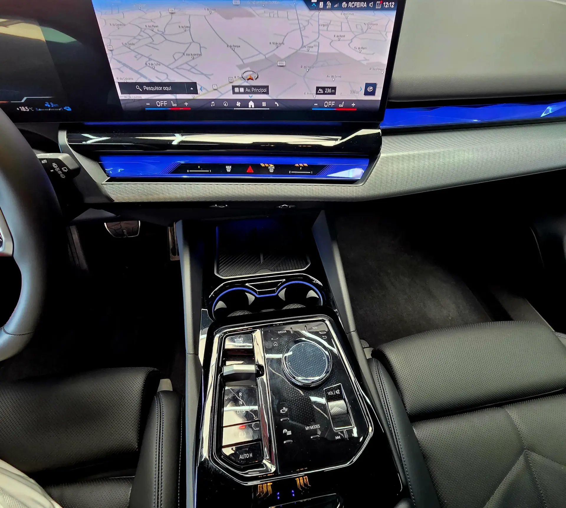 BMW 530 e Pack Desportivo M 16