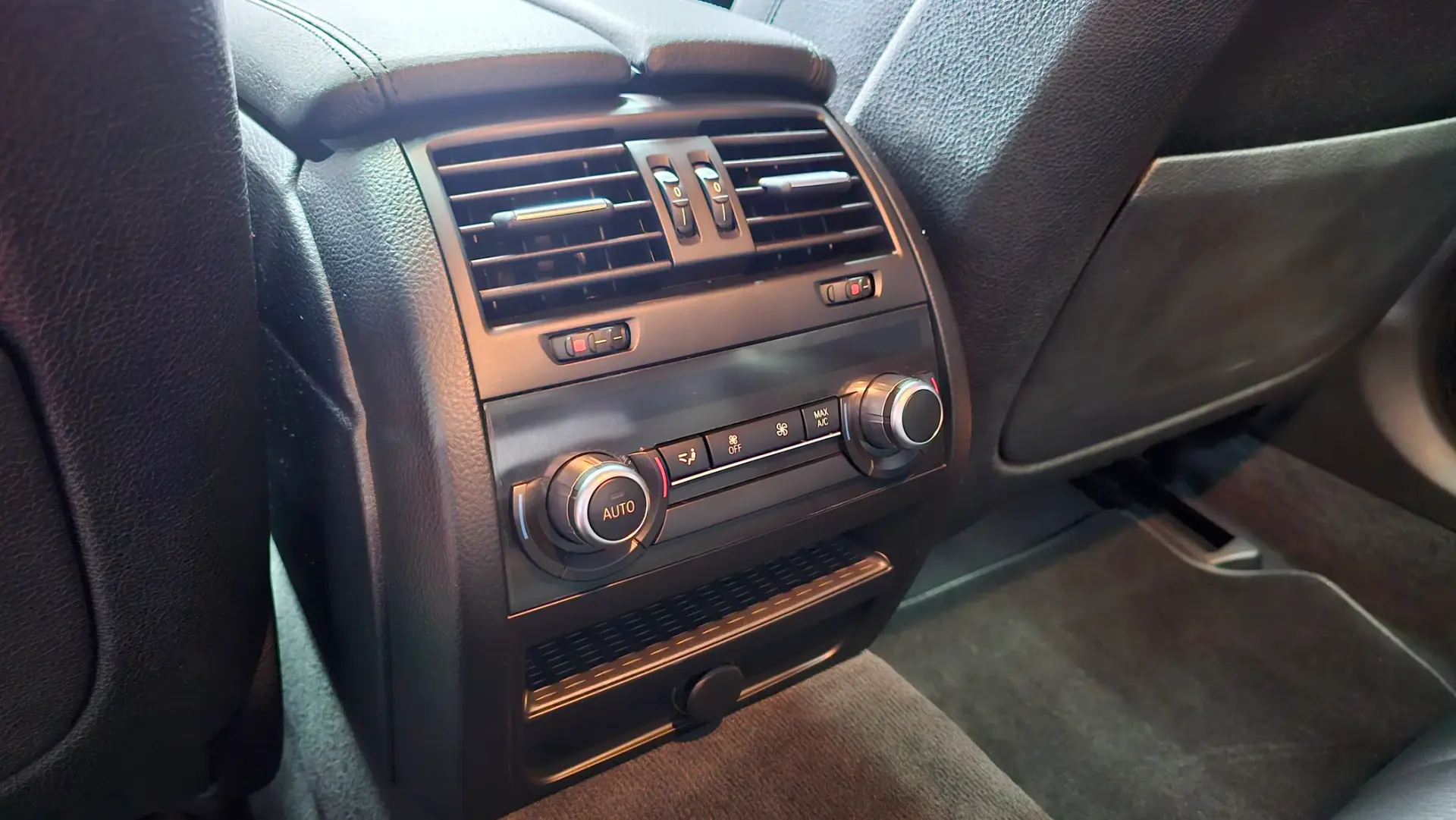 BMW M550d xDrive Auto 24