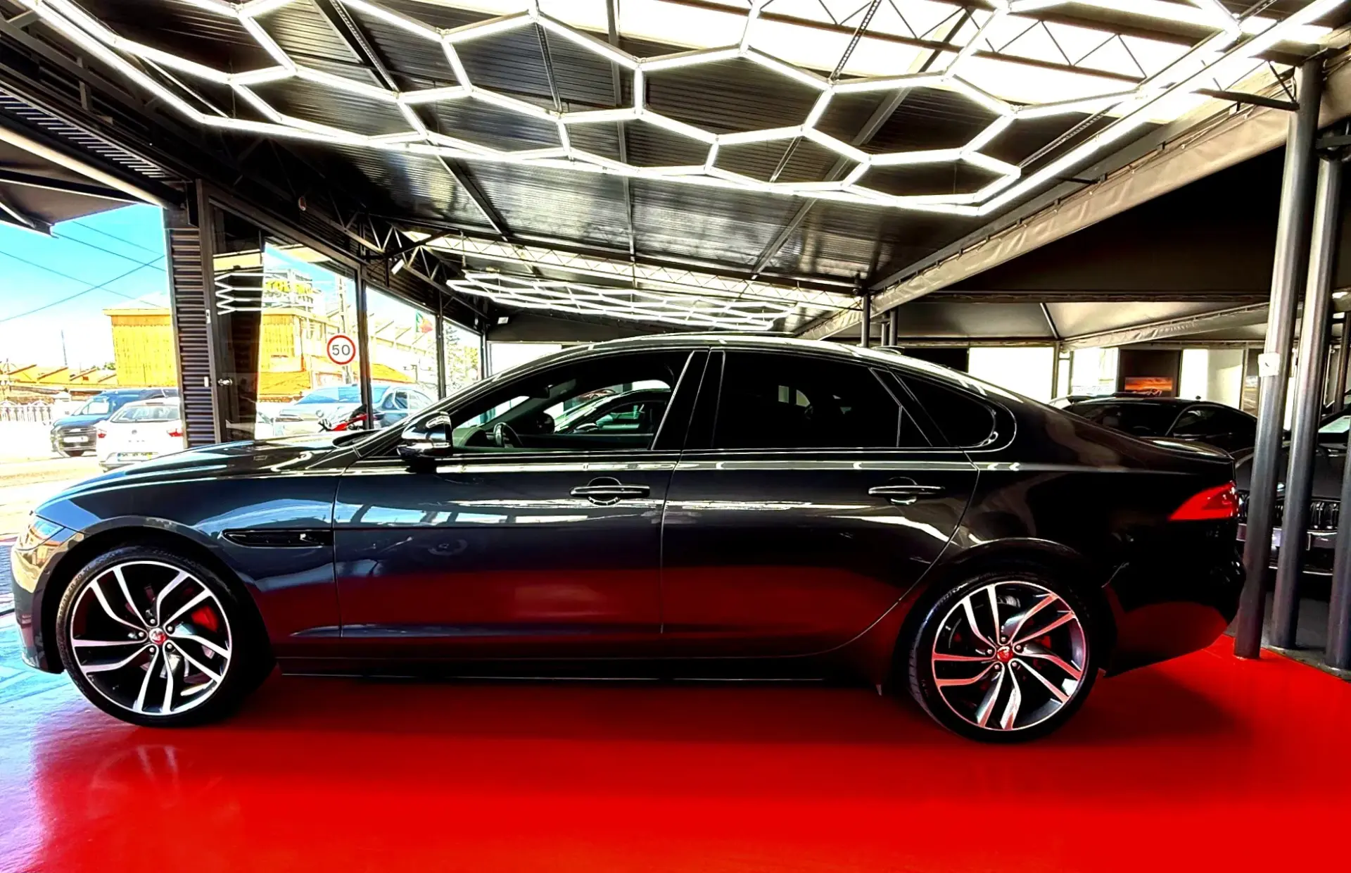 Jaguar XF 3.0 TDV6 300 Sport 7