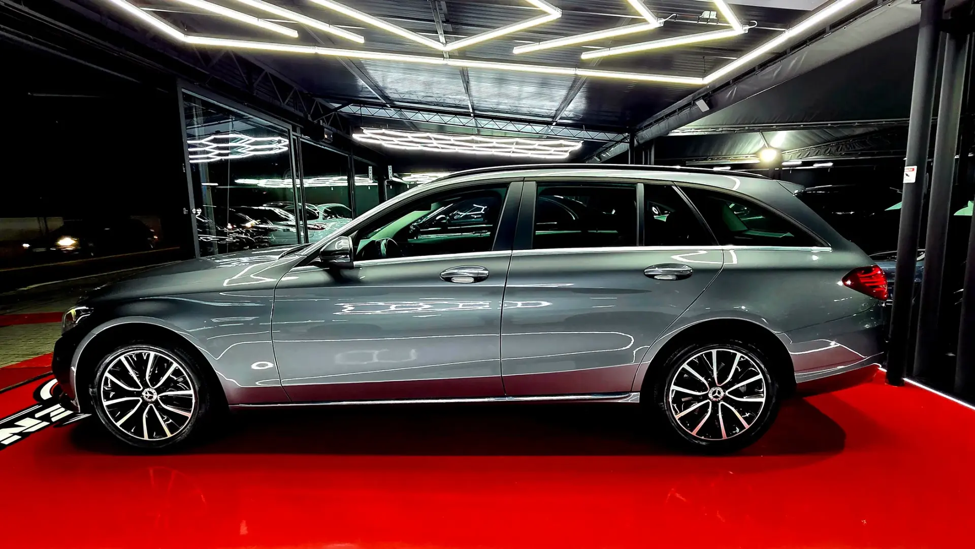 Mercedes-Benz C 180 d Station 9G-TRONIC 3