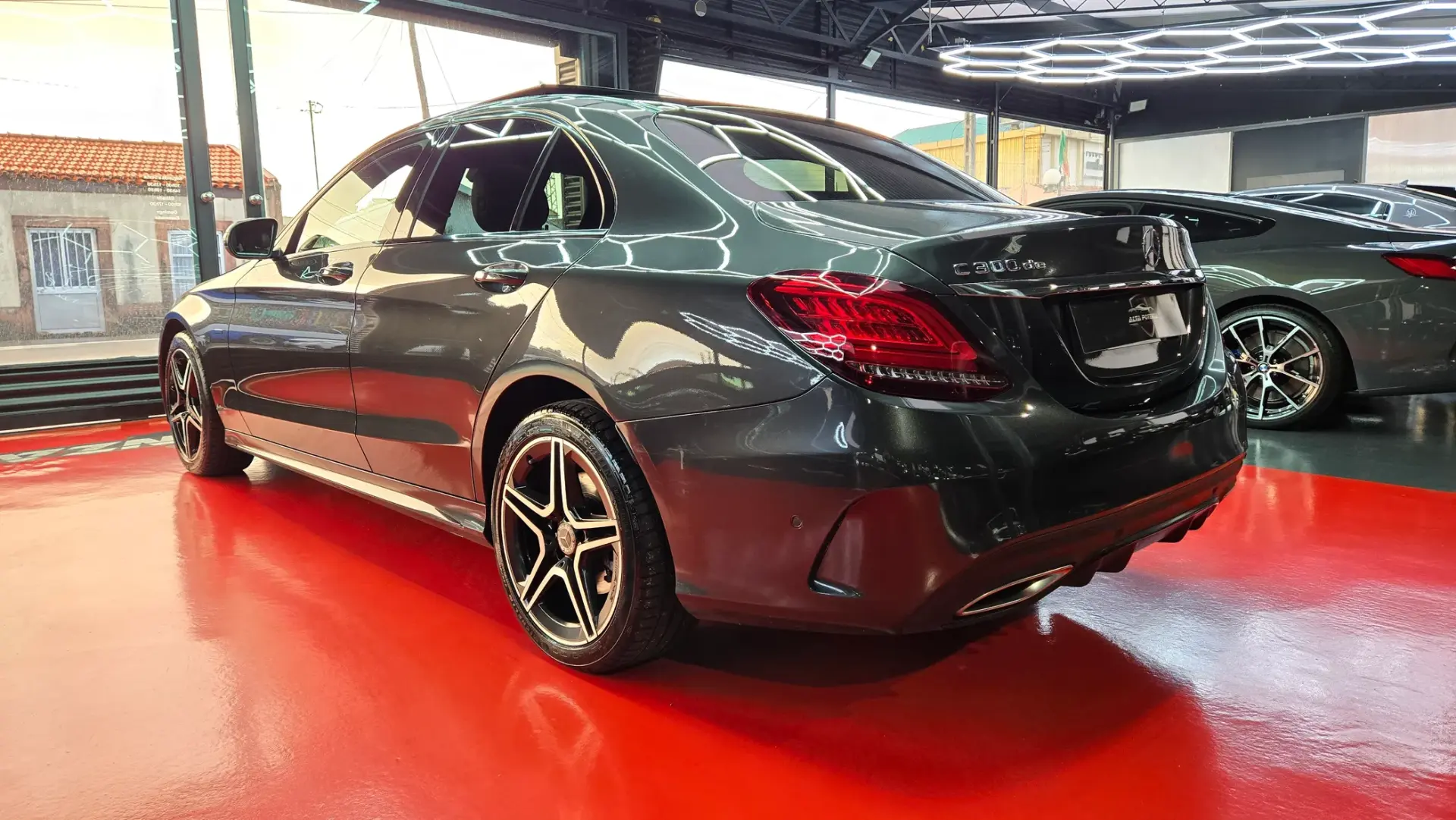 Mercedes-Benz C 300 de AMG Line 3