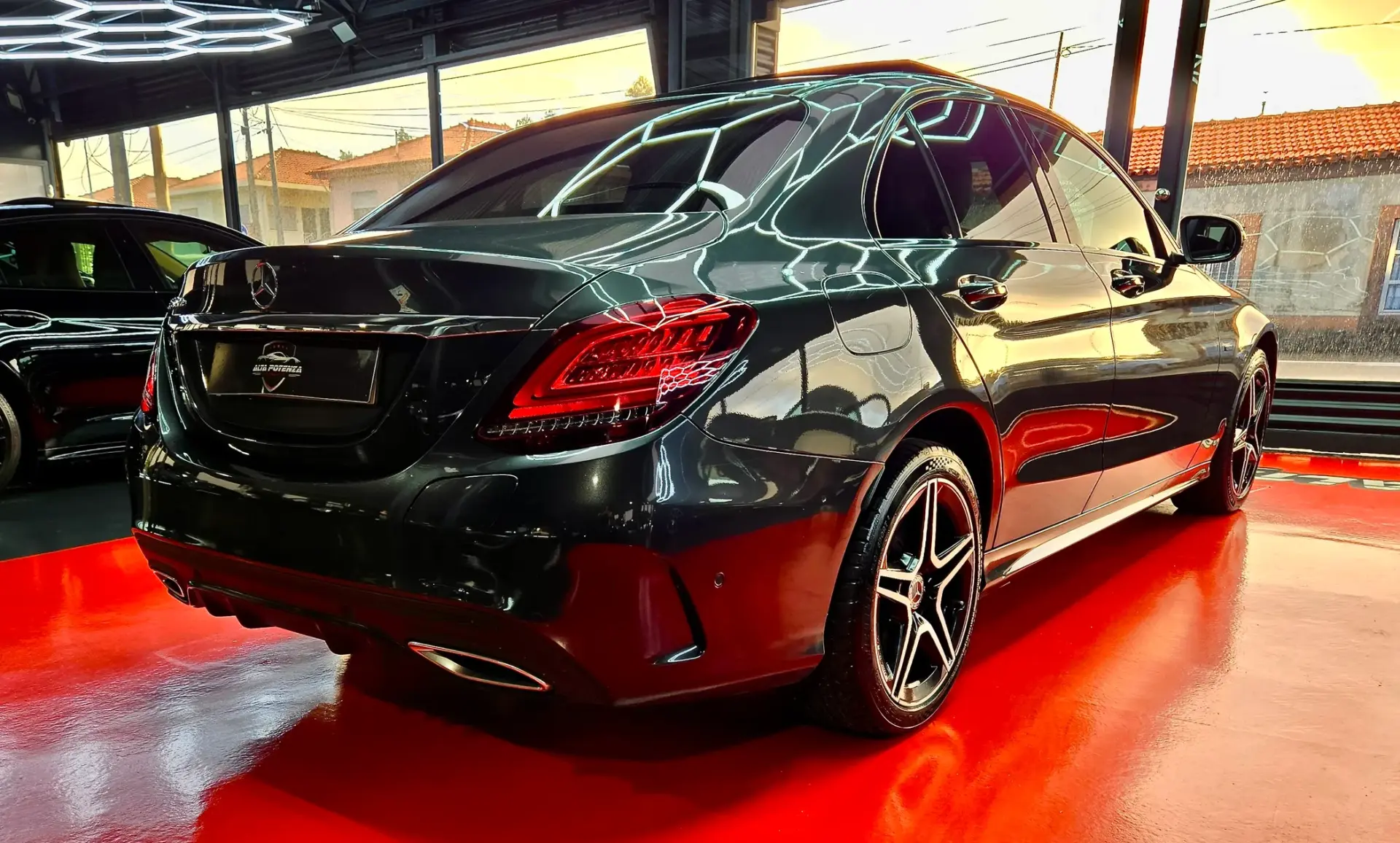 Mercedes-Benz C 300 de AMG Line 6