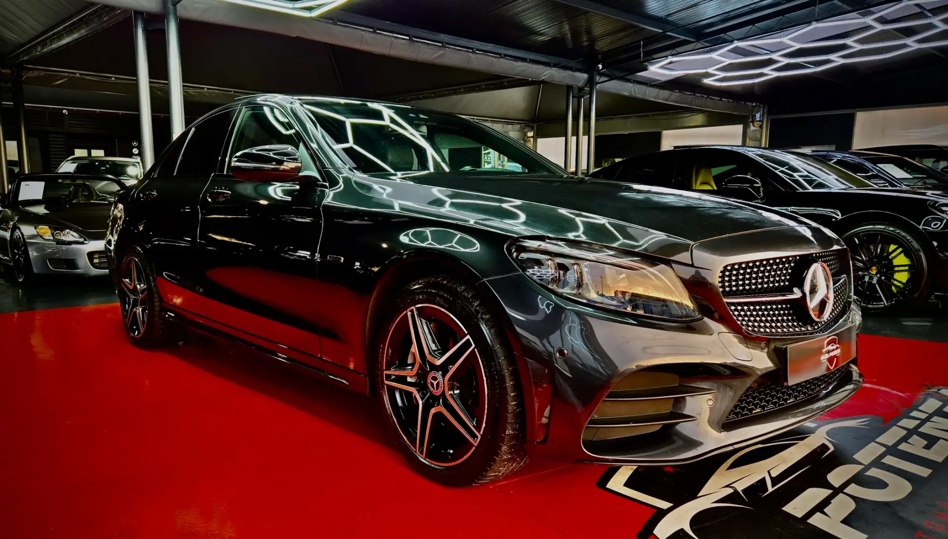 Mercedes-Benz C 300 de AMG Line 8