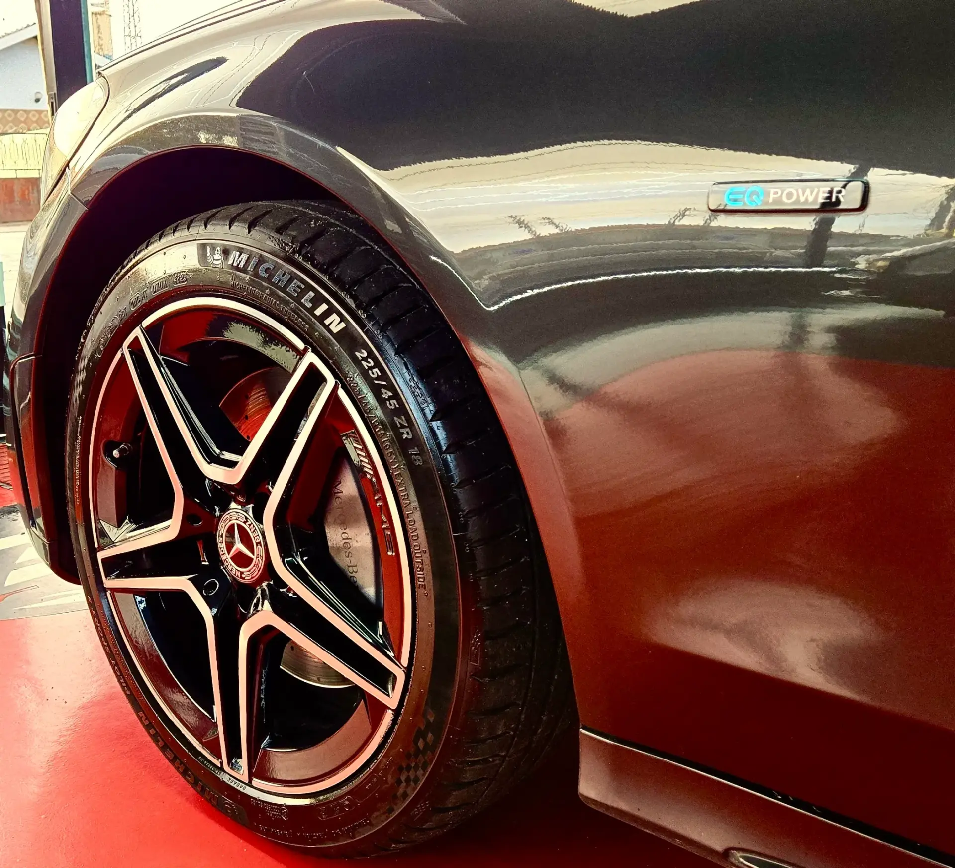 Mercedes-Benz C 300 de AMG Line 12