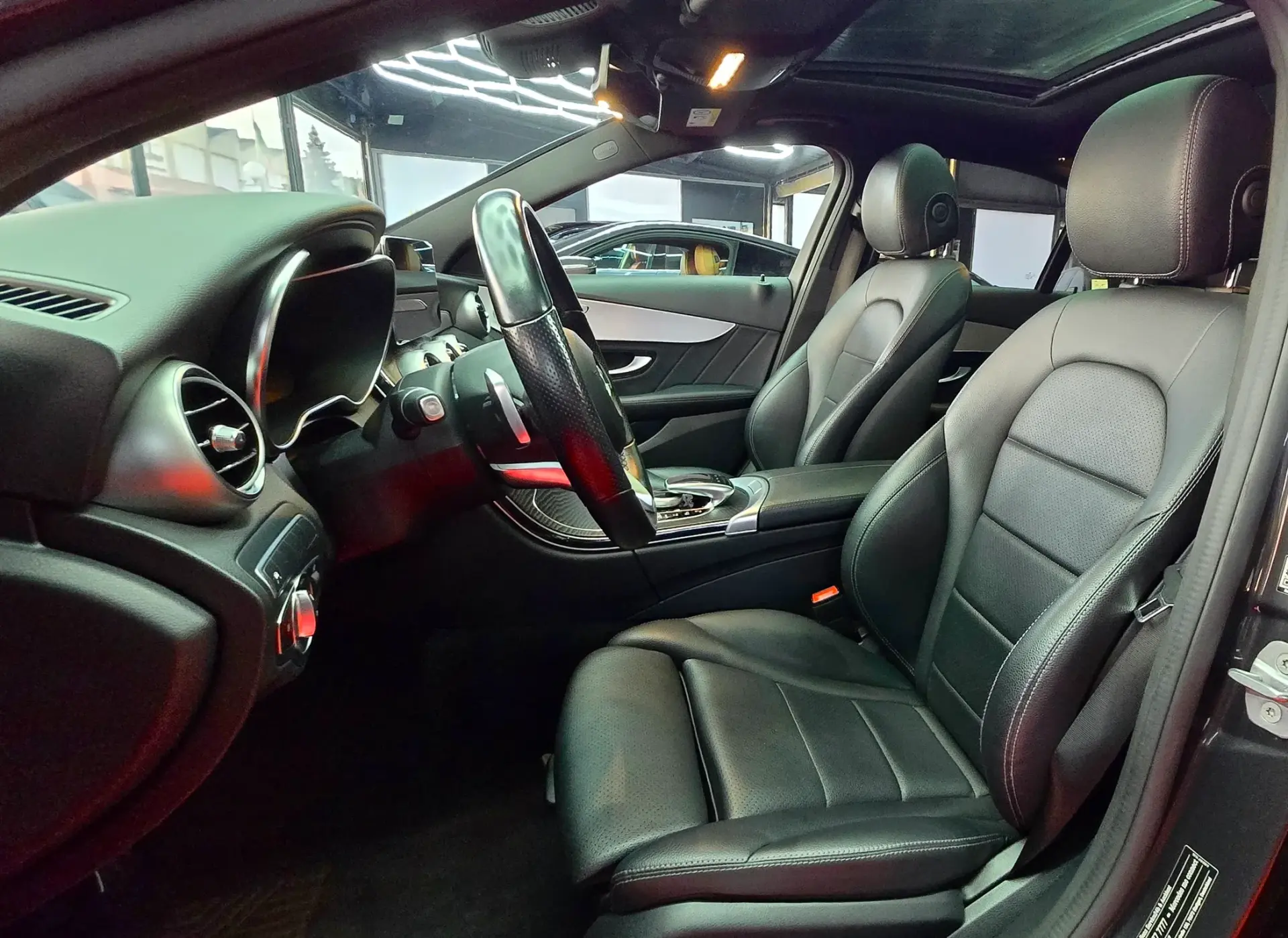Mercedes-Benz C 300 de AMG Line 24