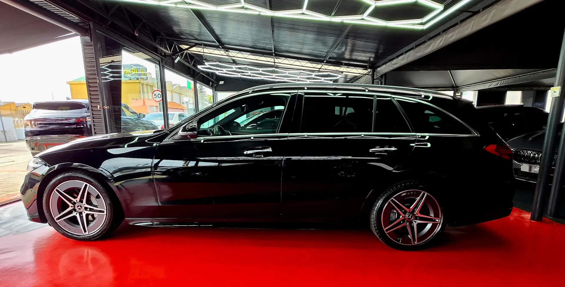 Mercedes-Benz C 300 d AMG Line 4