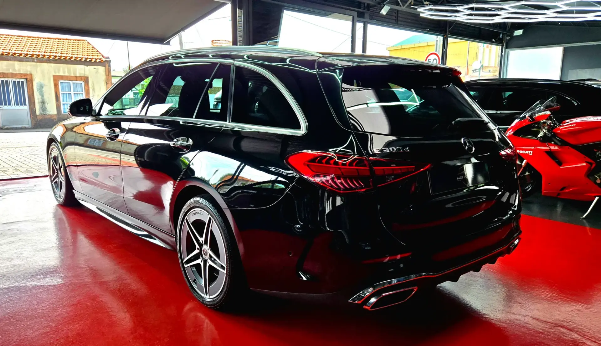 Mercedes-Benz C 300 d AMG Line 5