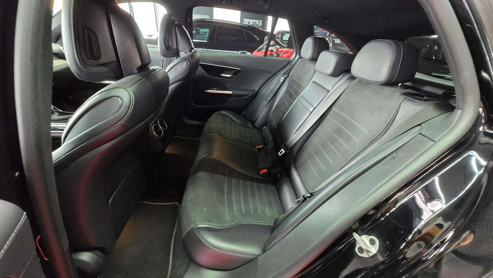 Mercedes-Benz C 300 d AMG Line 14