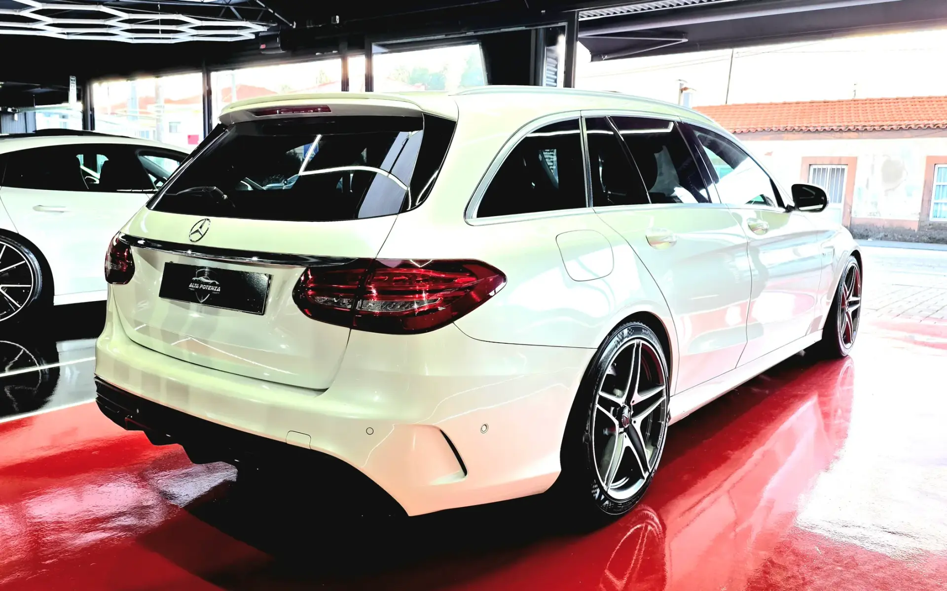 Mercedes-Benz C 63 AMG Station Speedshift MCT 9G 11