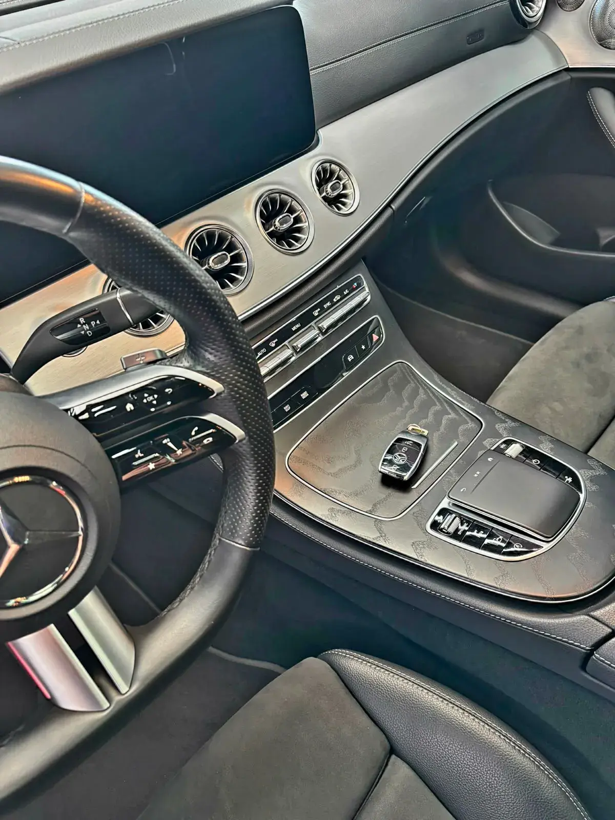 Mercedes-Benz E 220 d AMG Line Aut. 13