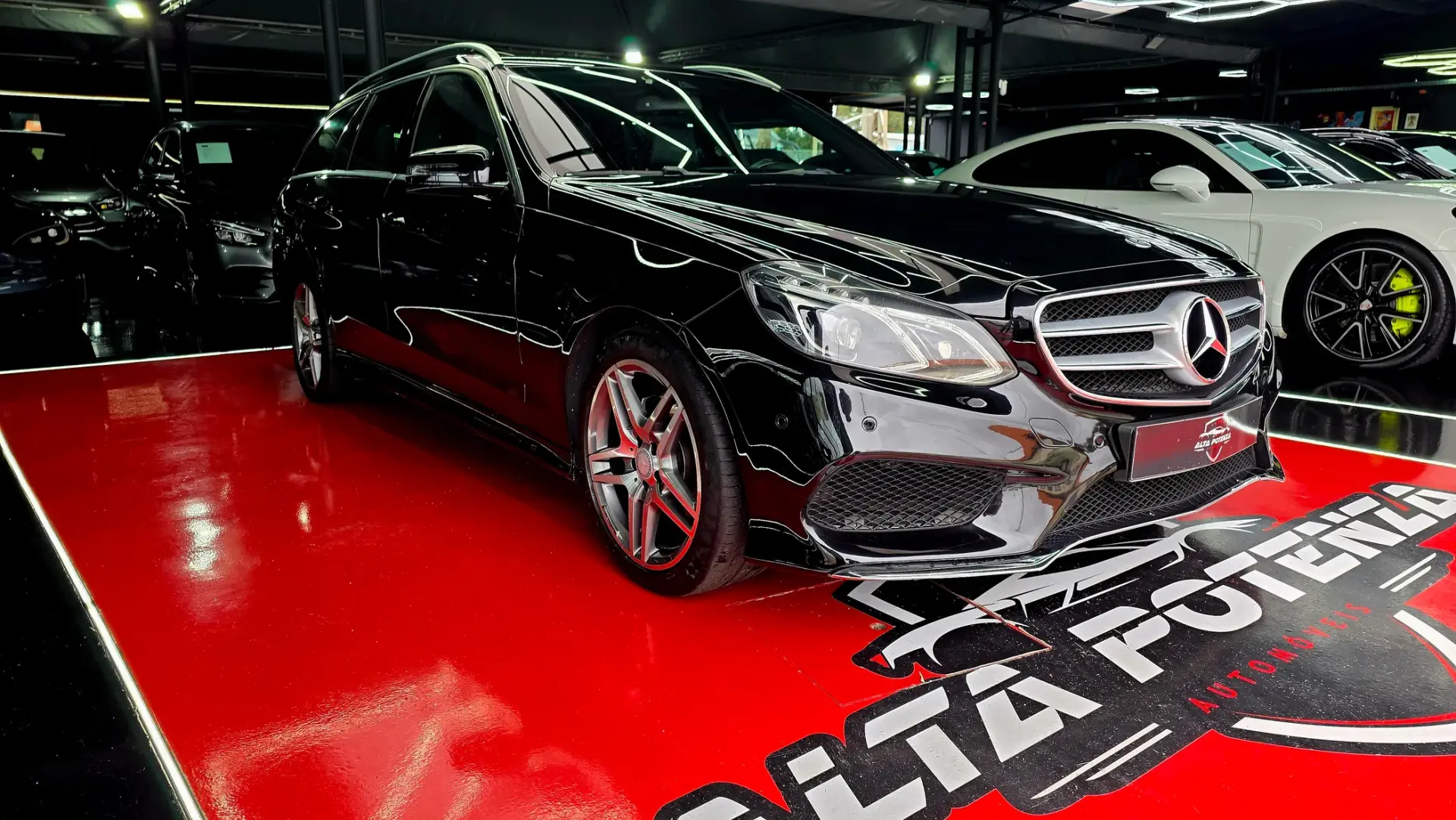 Mercedes-Benz E 300 Outro 2