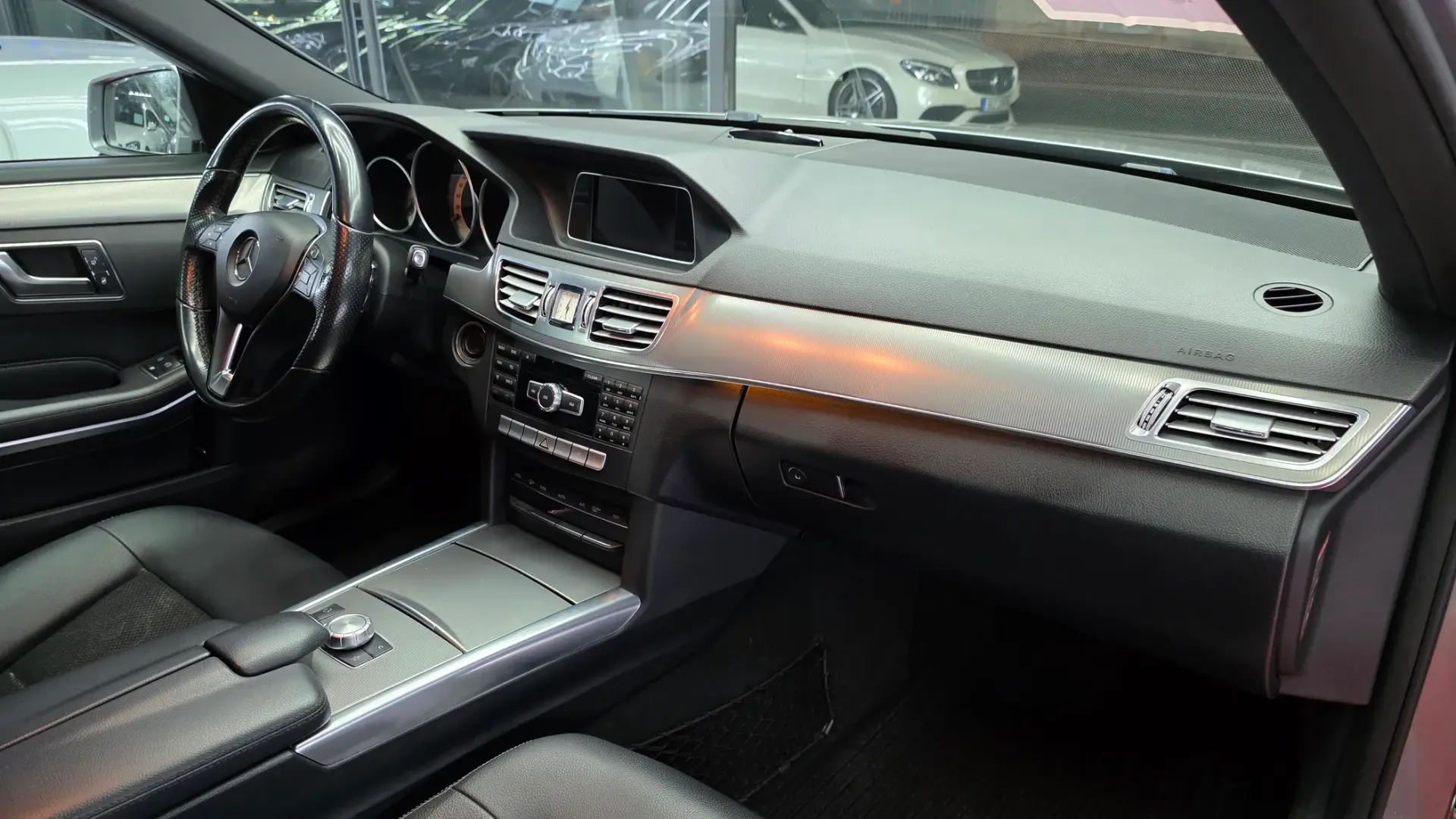 Mercedes-Benz E 300 BlueTEC Hybrid Avantgarde 107g 11