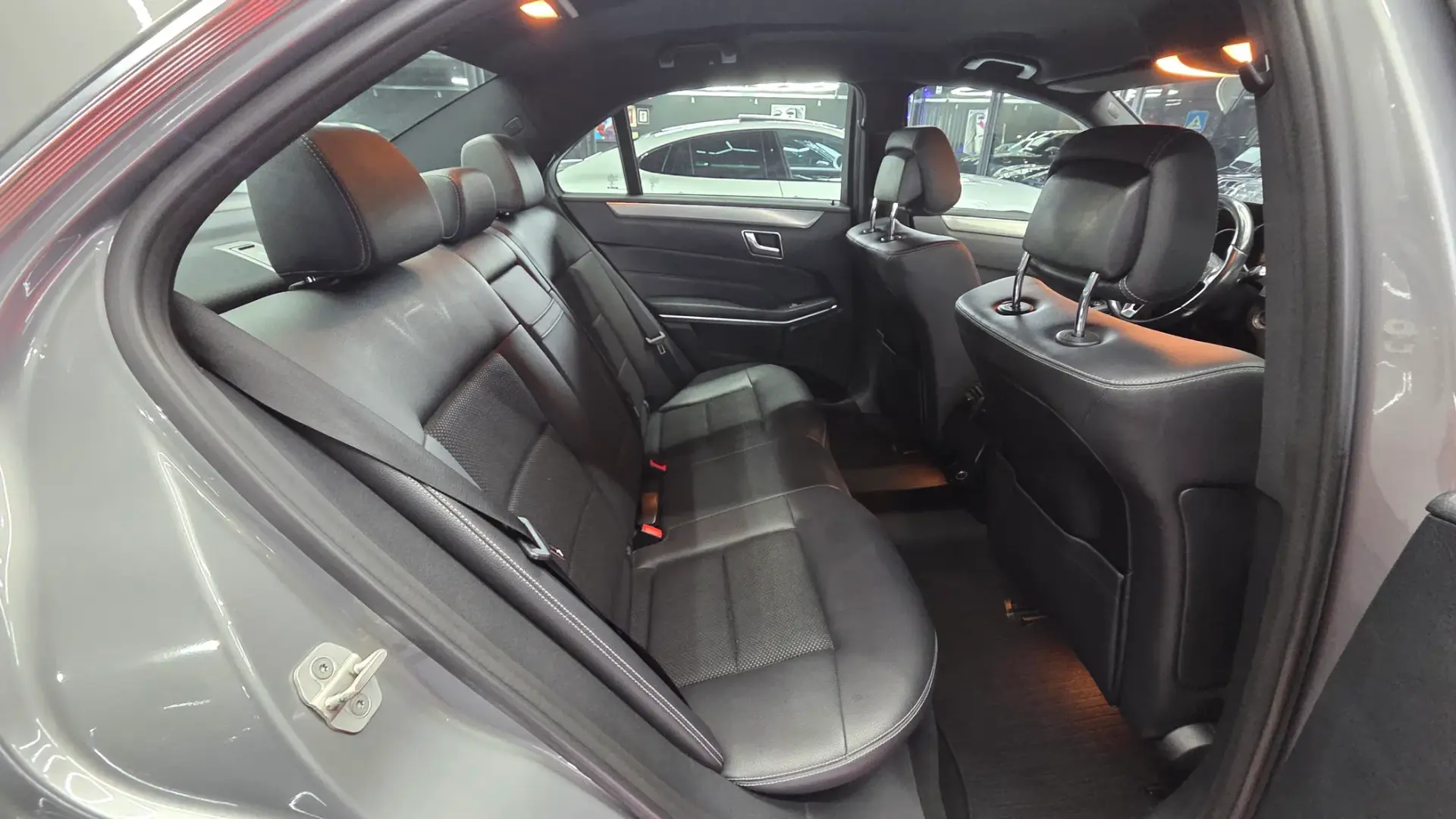 Mercedes-Benz E 300 BlueTEC Hybrid Avantgarde 107g 16