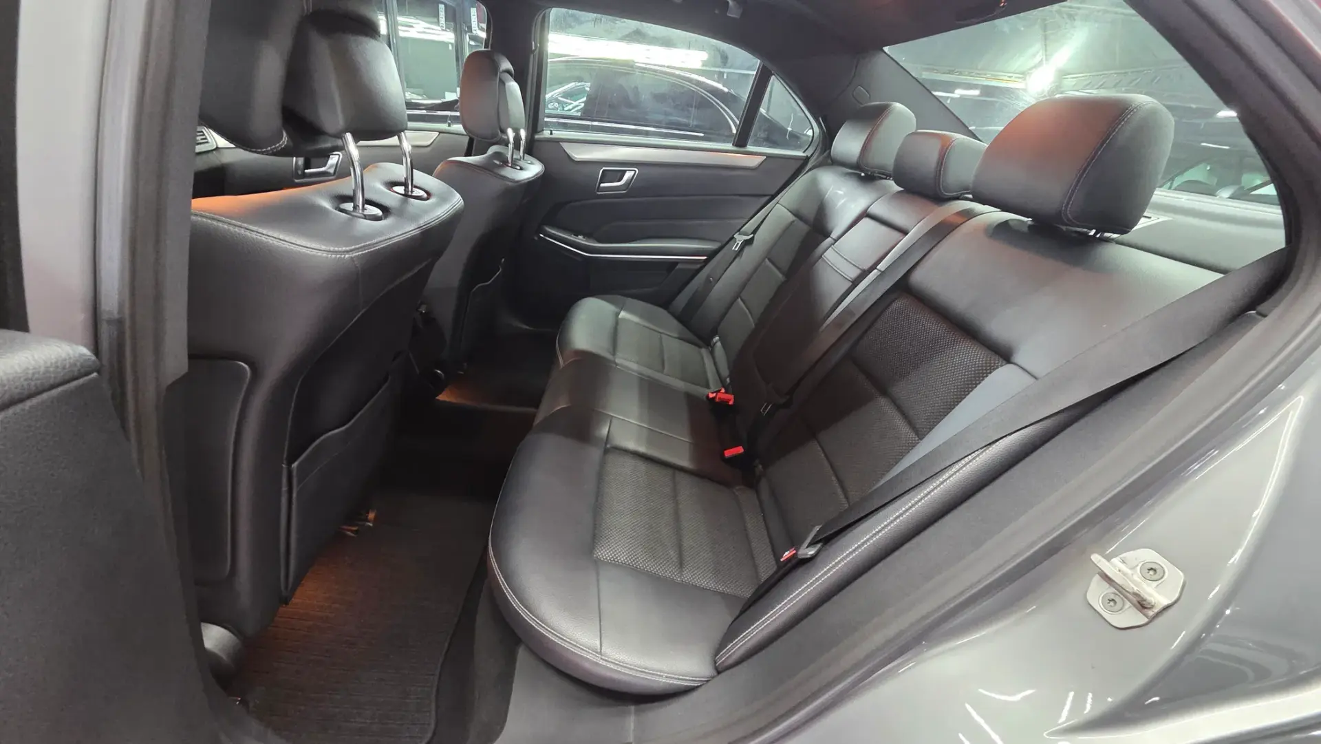 Mercedes-Benz E 300 BlueTEC Hybrid Avantgarde 107g 17