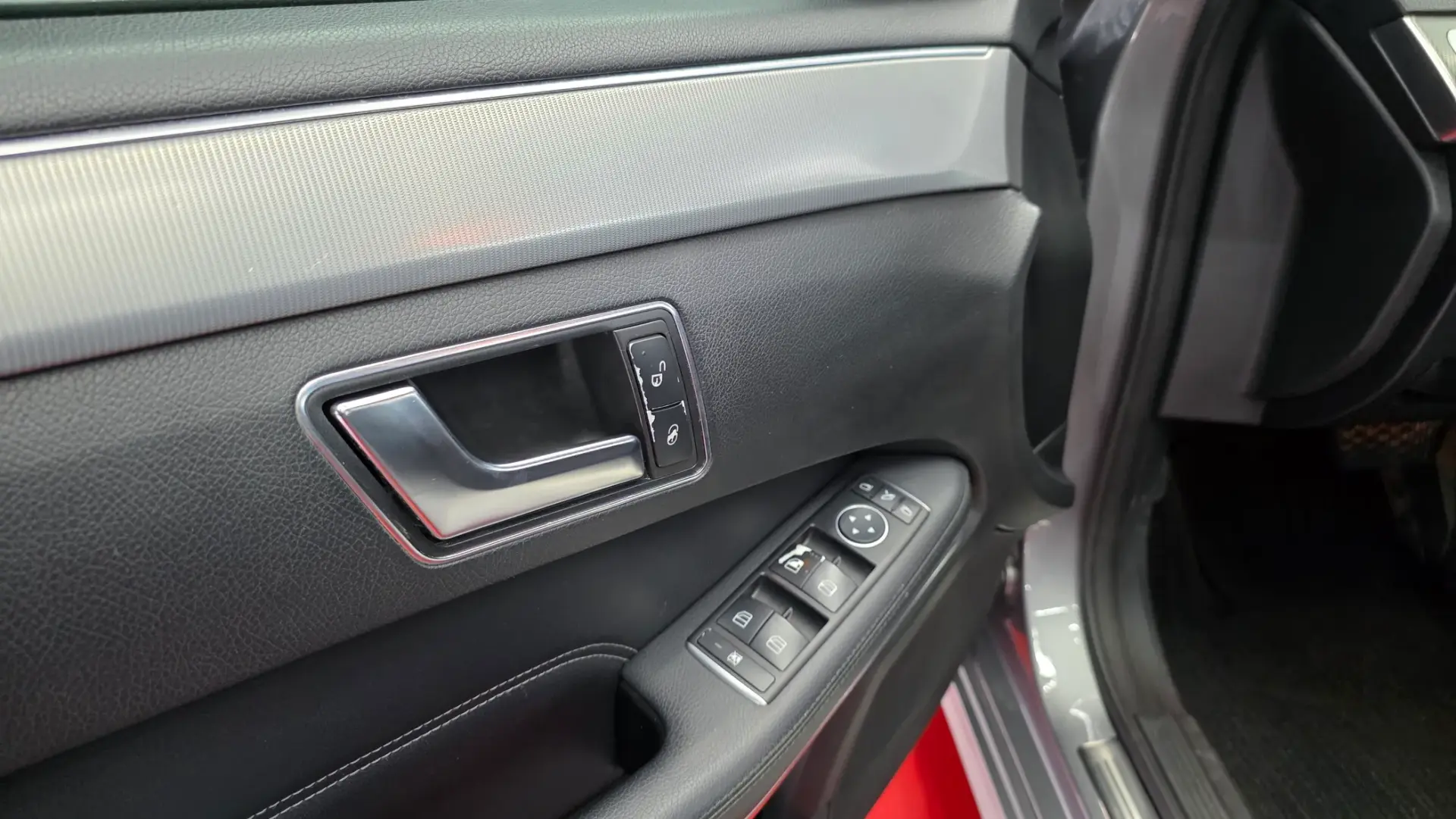 Mercedes-Benz E 300 BlueTEC Hybrid Avantgarde 107g 20