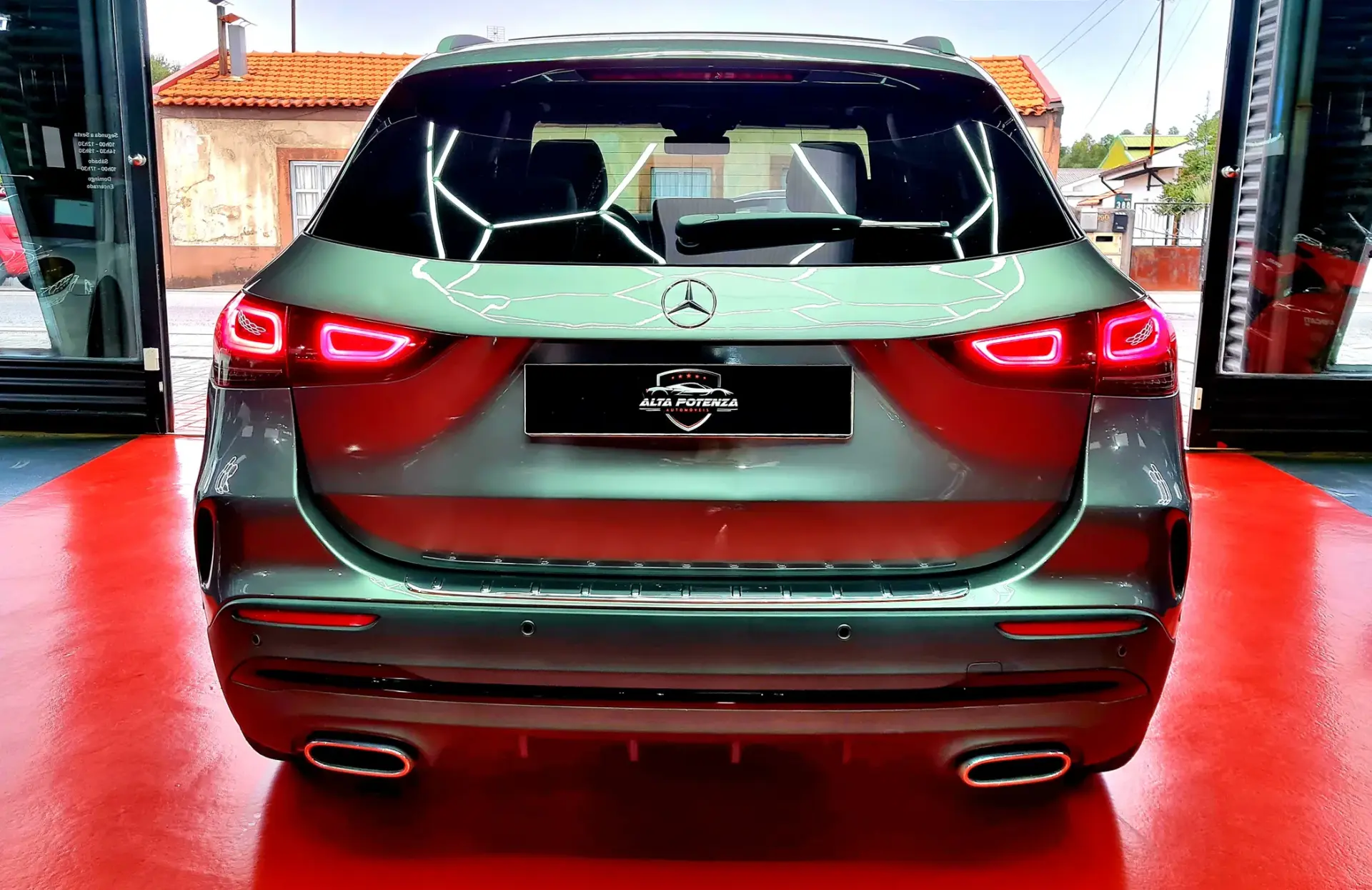 Mercedes-Benz GLA 200 d AMG Line 9
