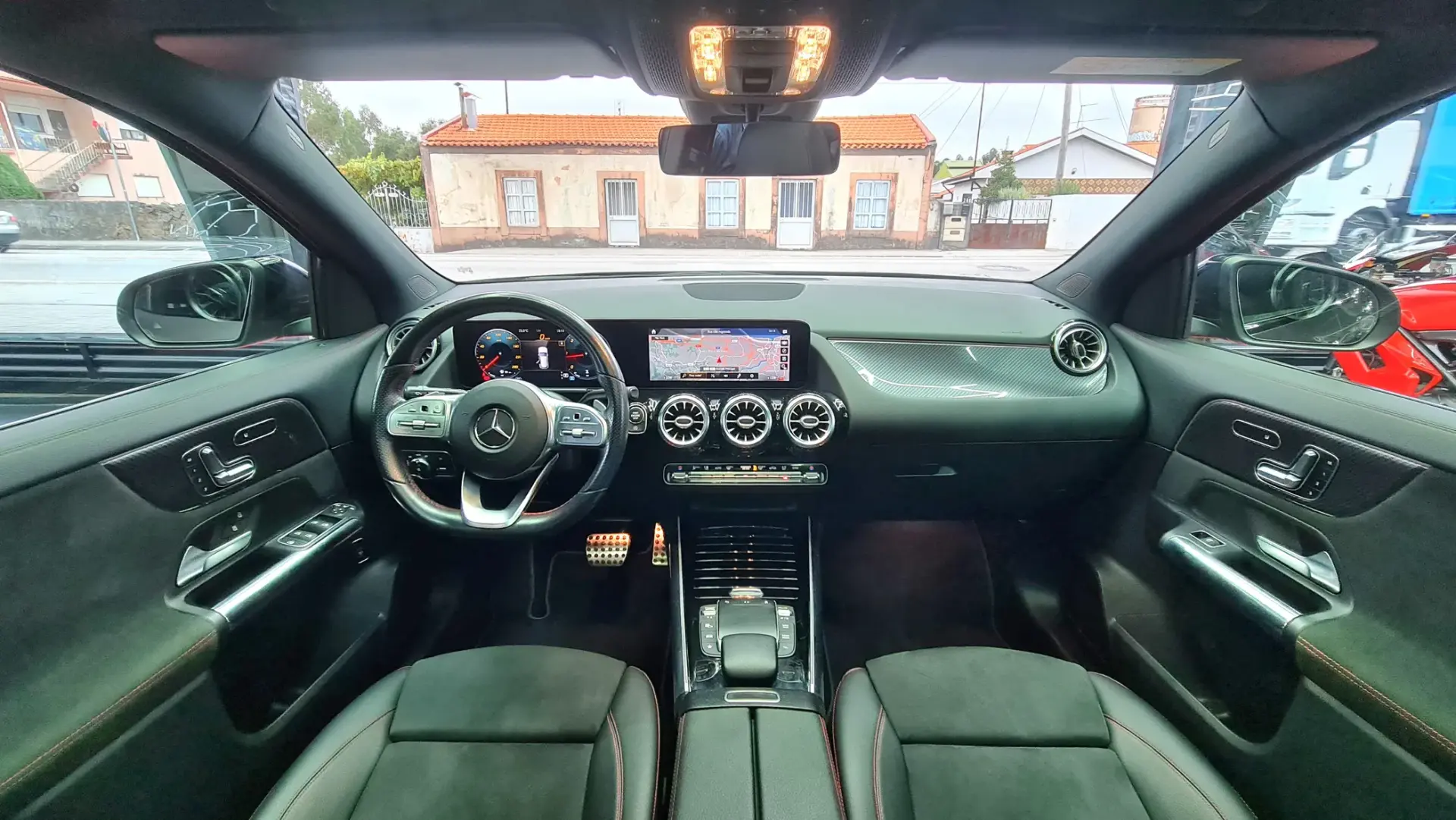 Mercedes-Benz GLA 200 d AMG Line 16