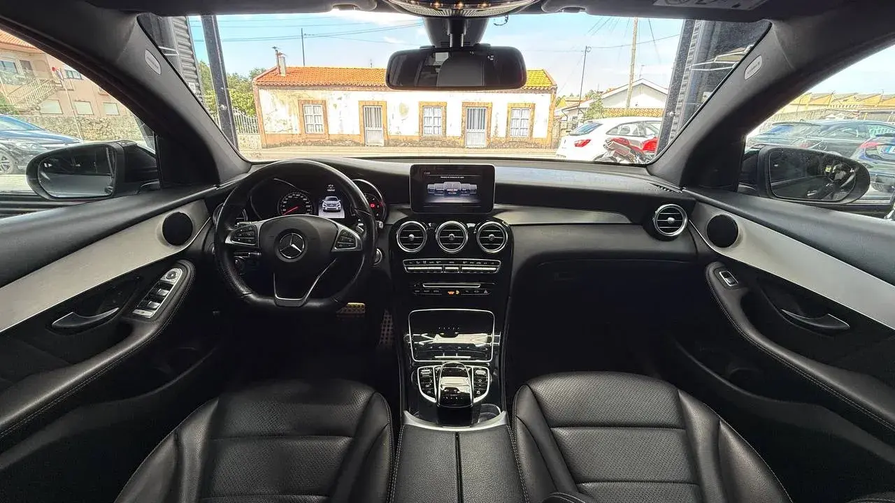 Mercedes-Benz GLC 250 d Coupé AMG Line 4-Matic 16