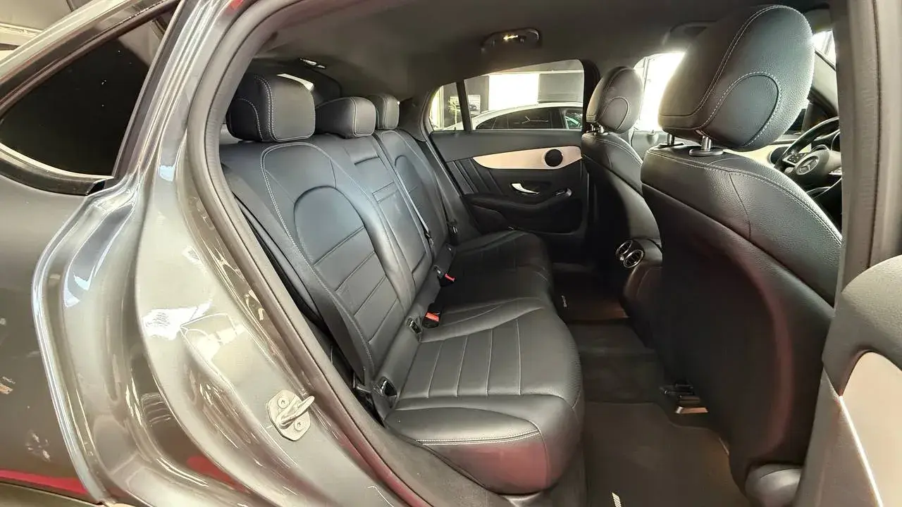 Mercedes-Benz GLC 250 d Coupé AMG Line 4-Matic 22