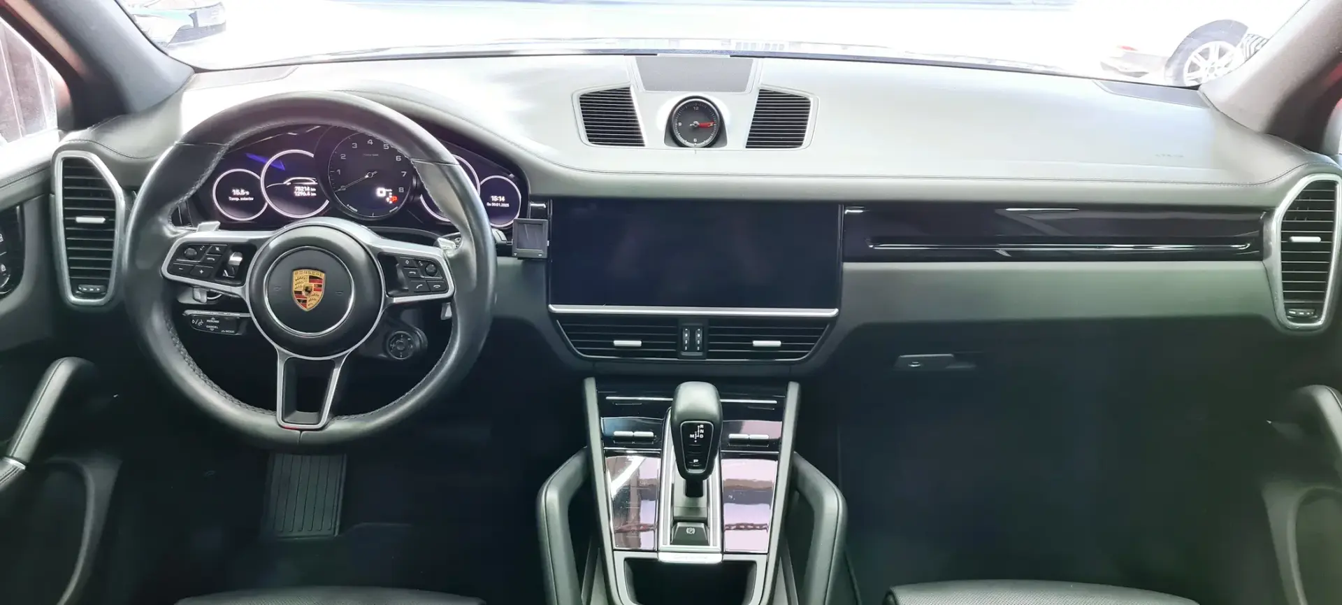 Porsche Cayenne E-Hybrid Platinum Edition 16
