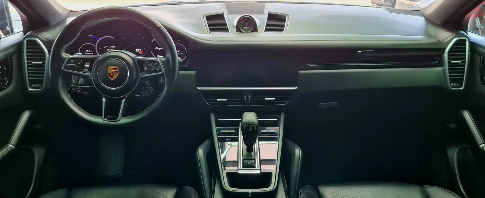 Porsche Cayenne Coupé E-Hybrid 14