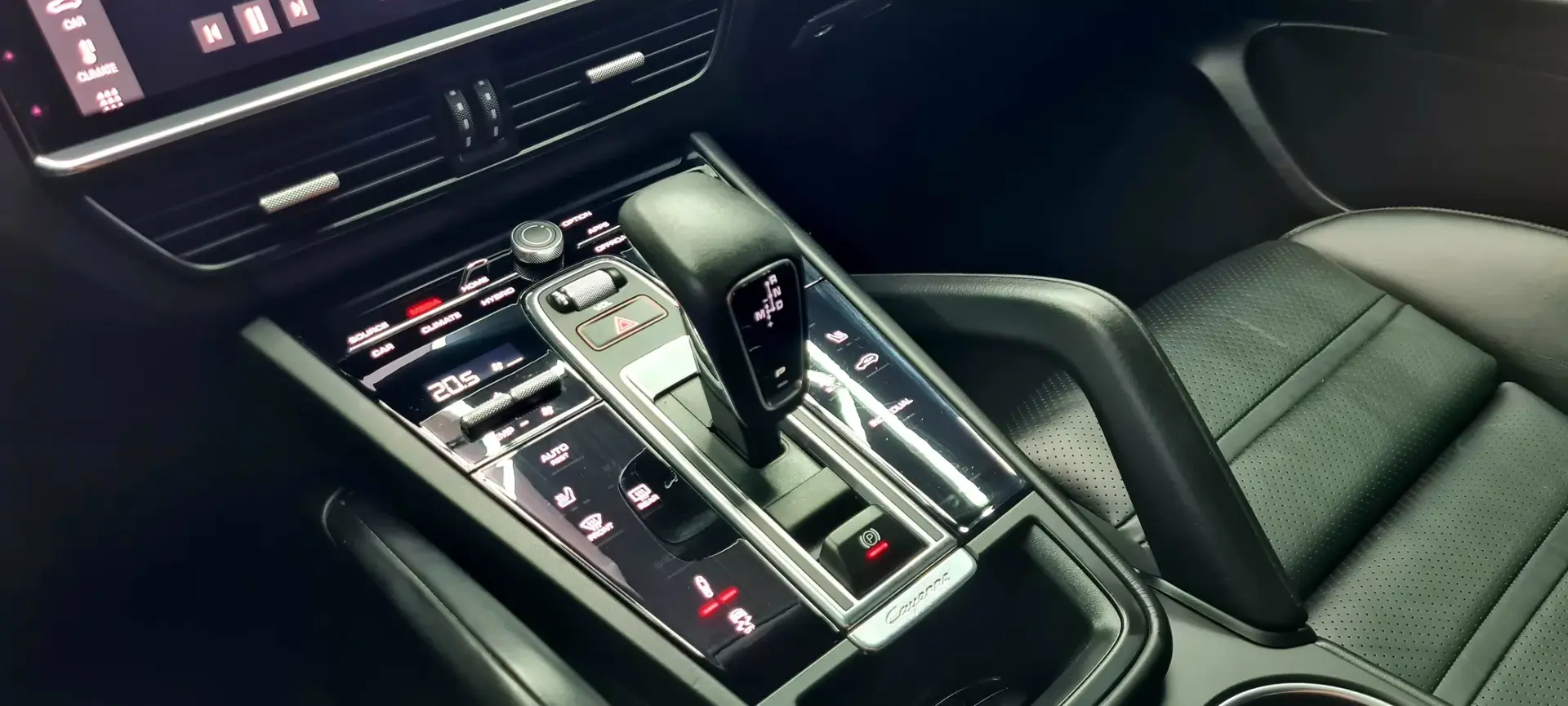 Porsche Cayenne Coupé E-Hybrid 16