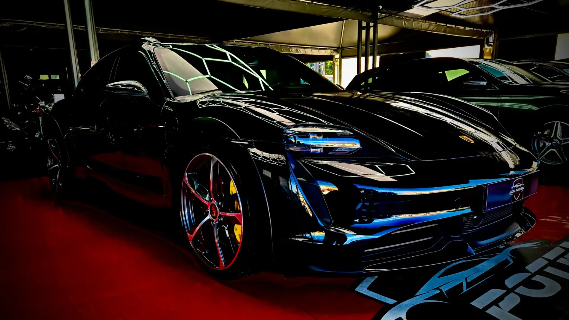 Porsche Taycan Cross Turismo TURBO 3