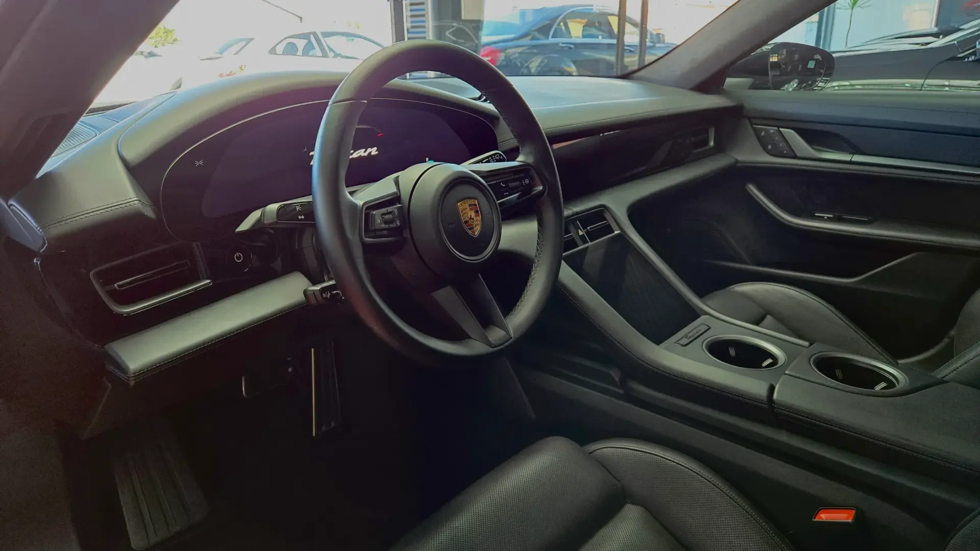 Porsche Taycan Cross Turismo TURBO 13
