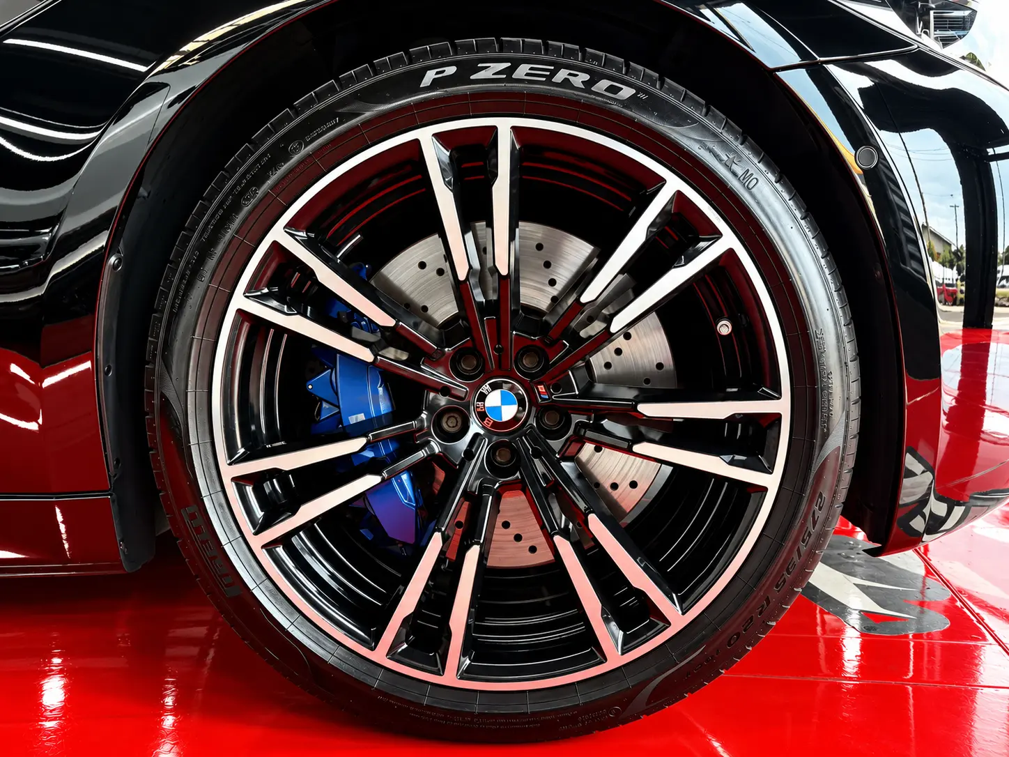 BMW M5 Standard 8