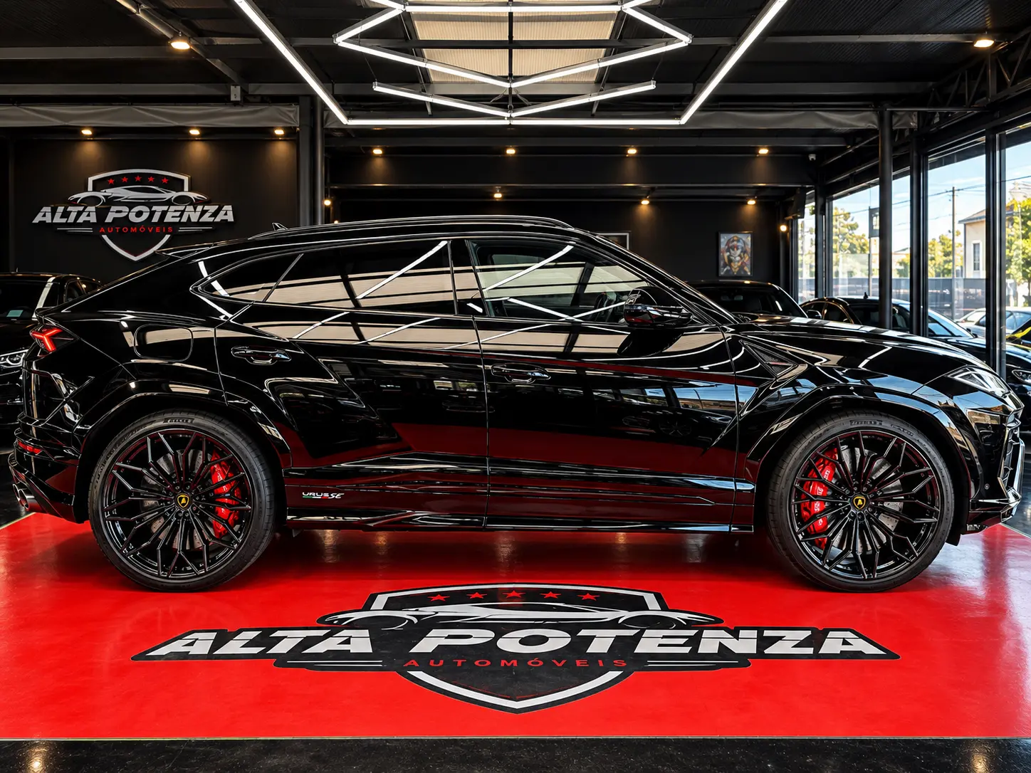 Lamborghini Urus 4.0 V8 SE 4