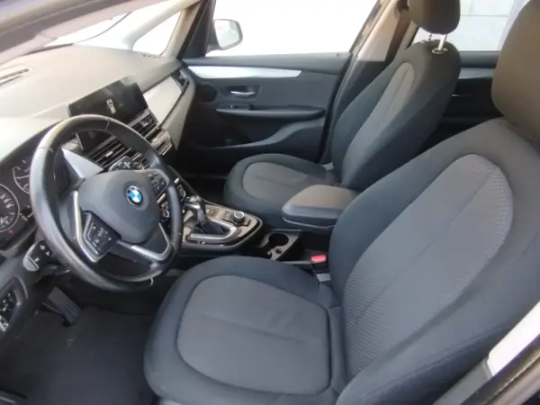 BMW 216 Active Tourer d Line Luxury 5