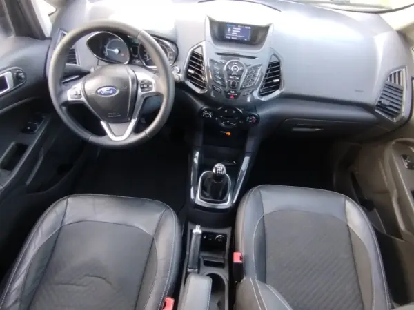 Ford EcoSport 1.5 TDCi Titanium S 9