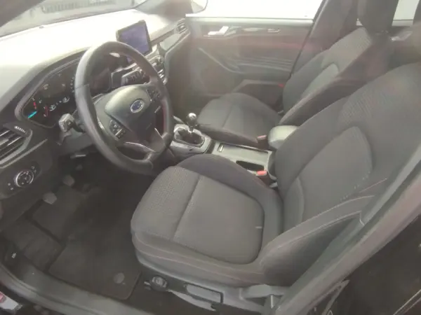 Ford Focus 1.0 EcoBoost MHEV ST-Line 7