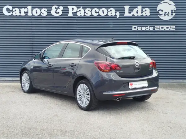 Opel Astra 1.4 T Cosmo Automatico 3