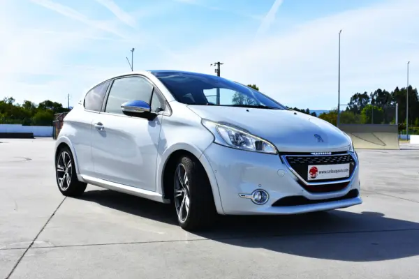 Peugeot 208 GTi 200 THP 3