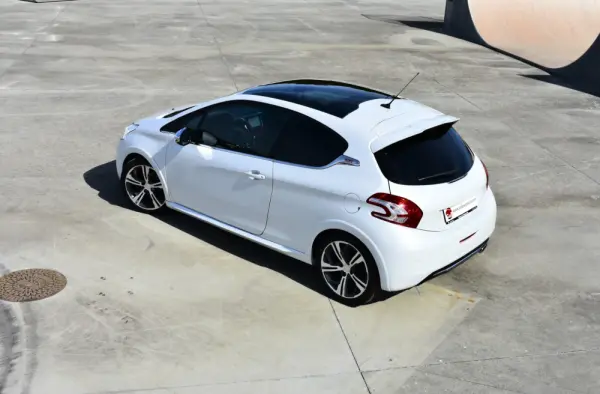 Peugeot 208 GTi 200 THP 5