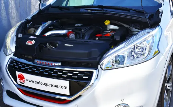 Peugeot 208 GTi 200 THP 11