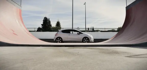 Peugeot 208 GTi 200 THP 40