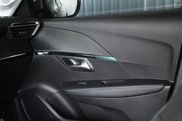 Peugeot 208 1.2 PureTech Allure Pack 9