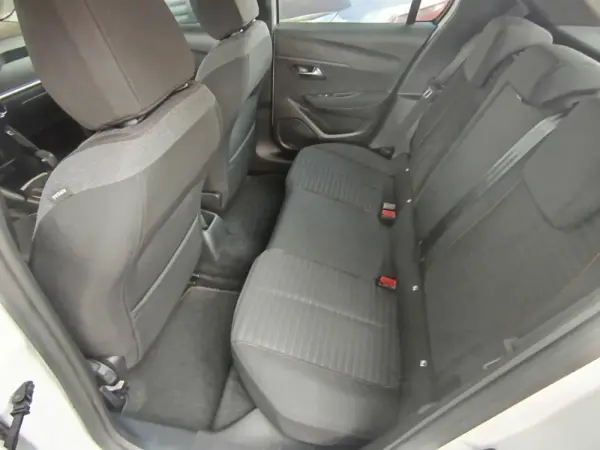 Peugeot 208 1.2 PureTech Active 6