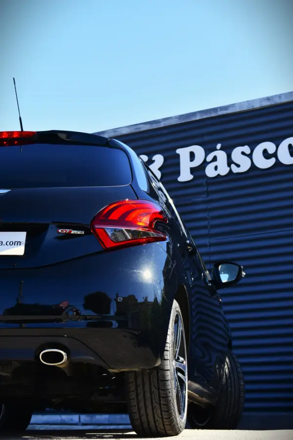 Peugeot 208 1.6 BlueHDi GT Line 13